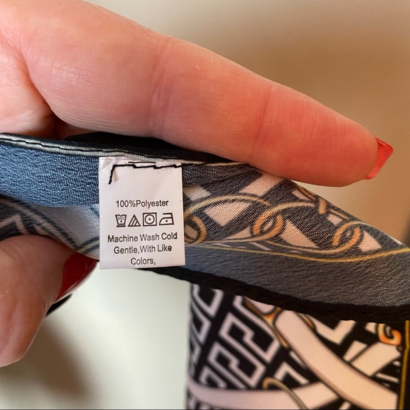 Scarf Bundle - Picture 3 of 4